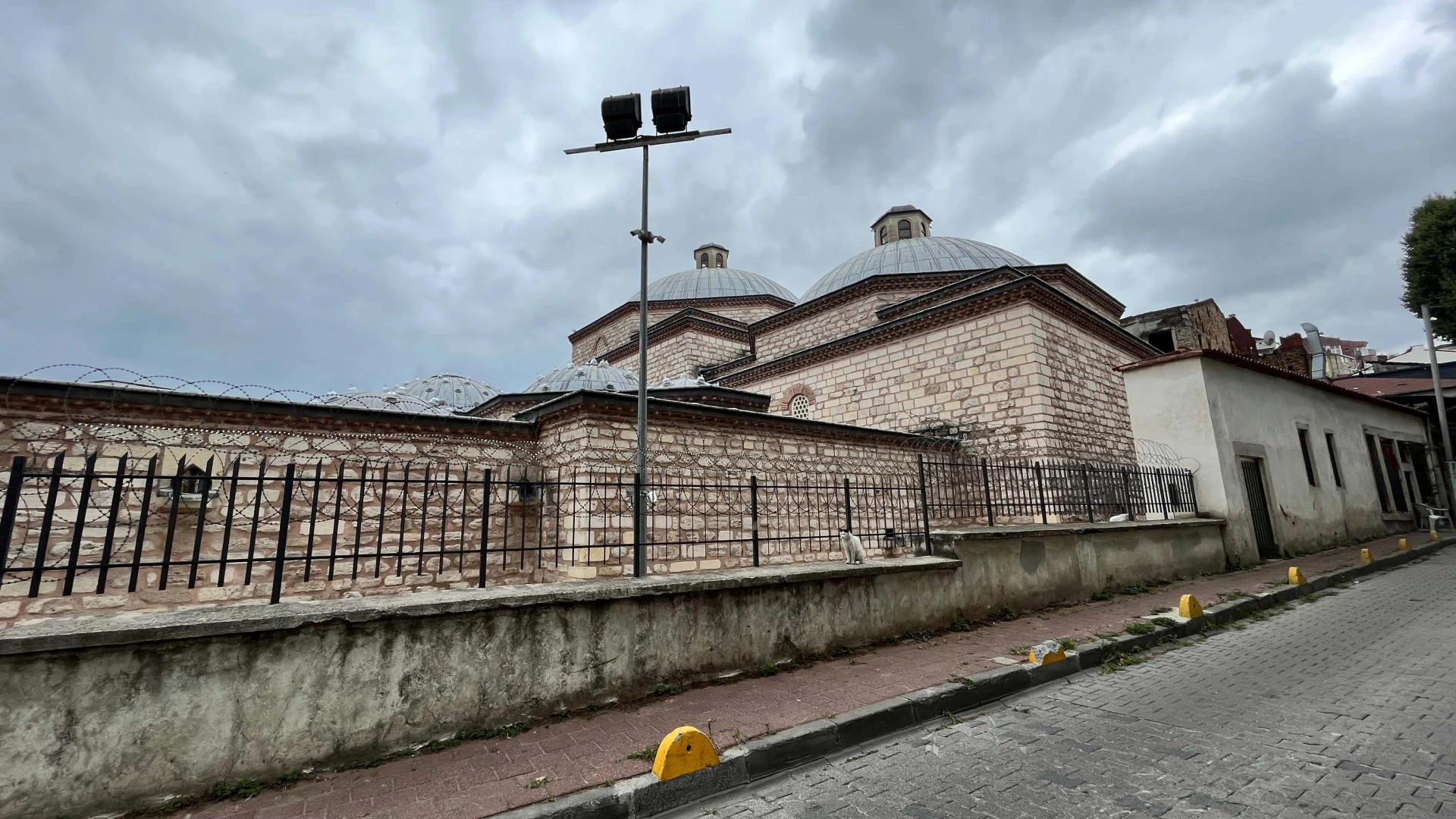 Küçük Mustafa Paşa Hammam